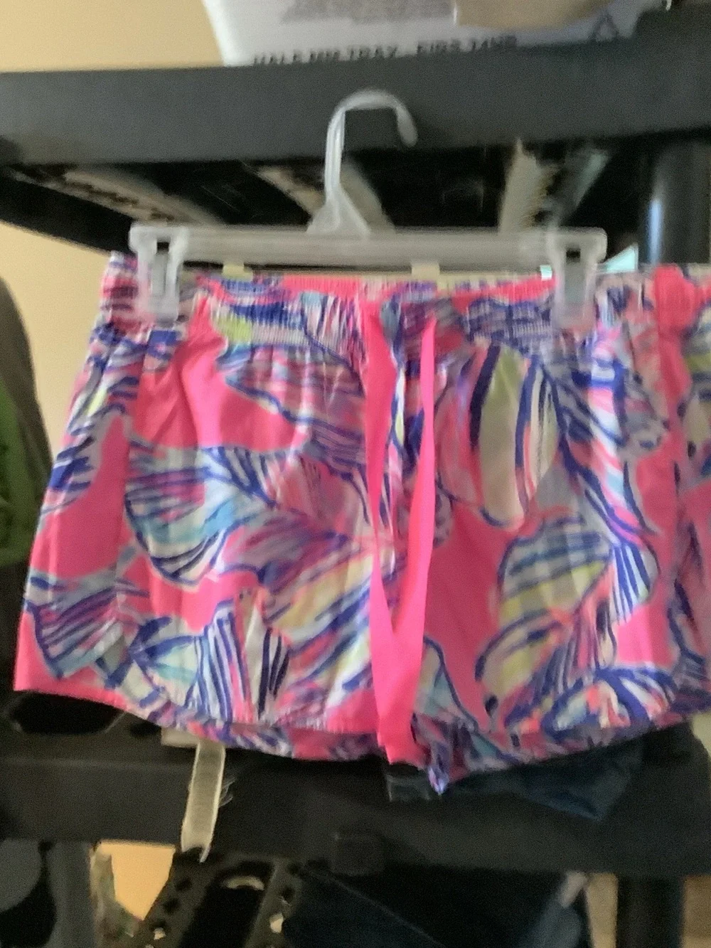 Lilly‎ Pulitzer Pink Multi-Leaf Print Athletic Shorts